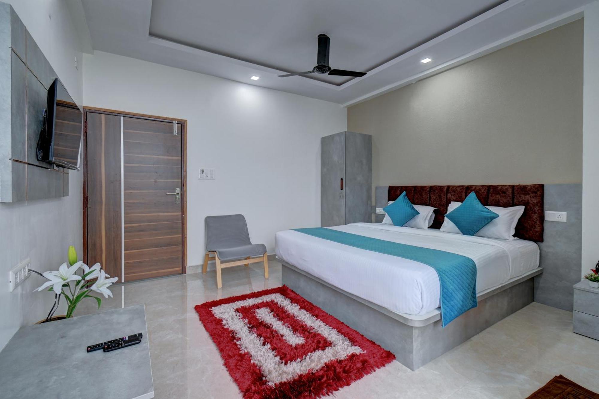 Hotel Cloud 9 Luxury Stay מייזור מראה חיצוני תמונה