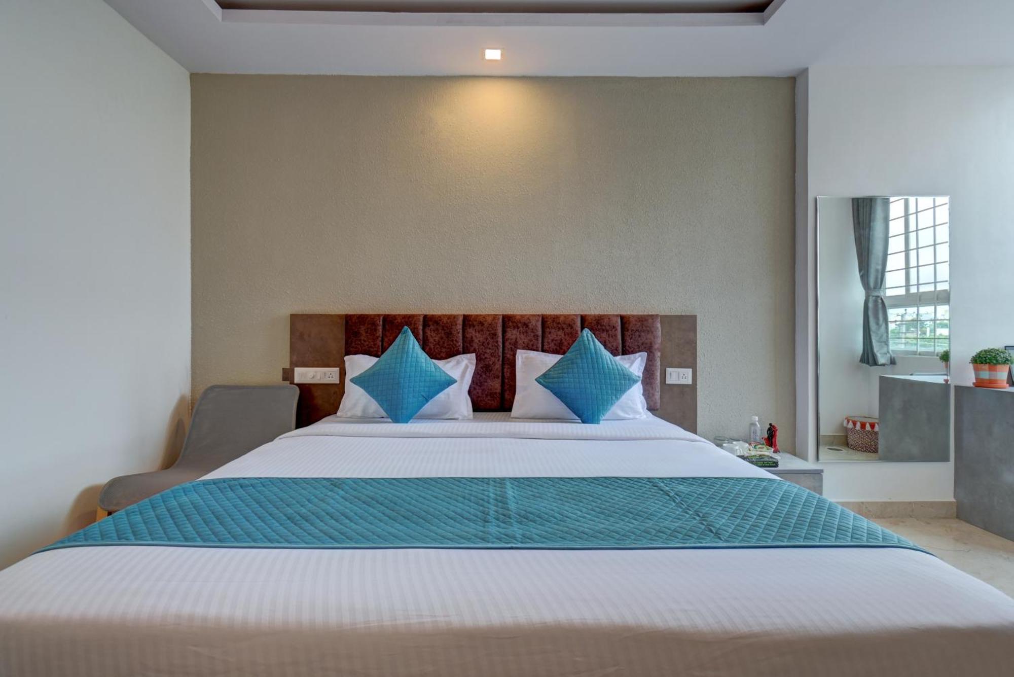 Hotel Cloud 9 Luxury Stay מייזור מראה חיצוני תמונה