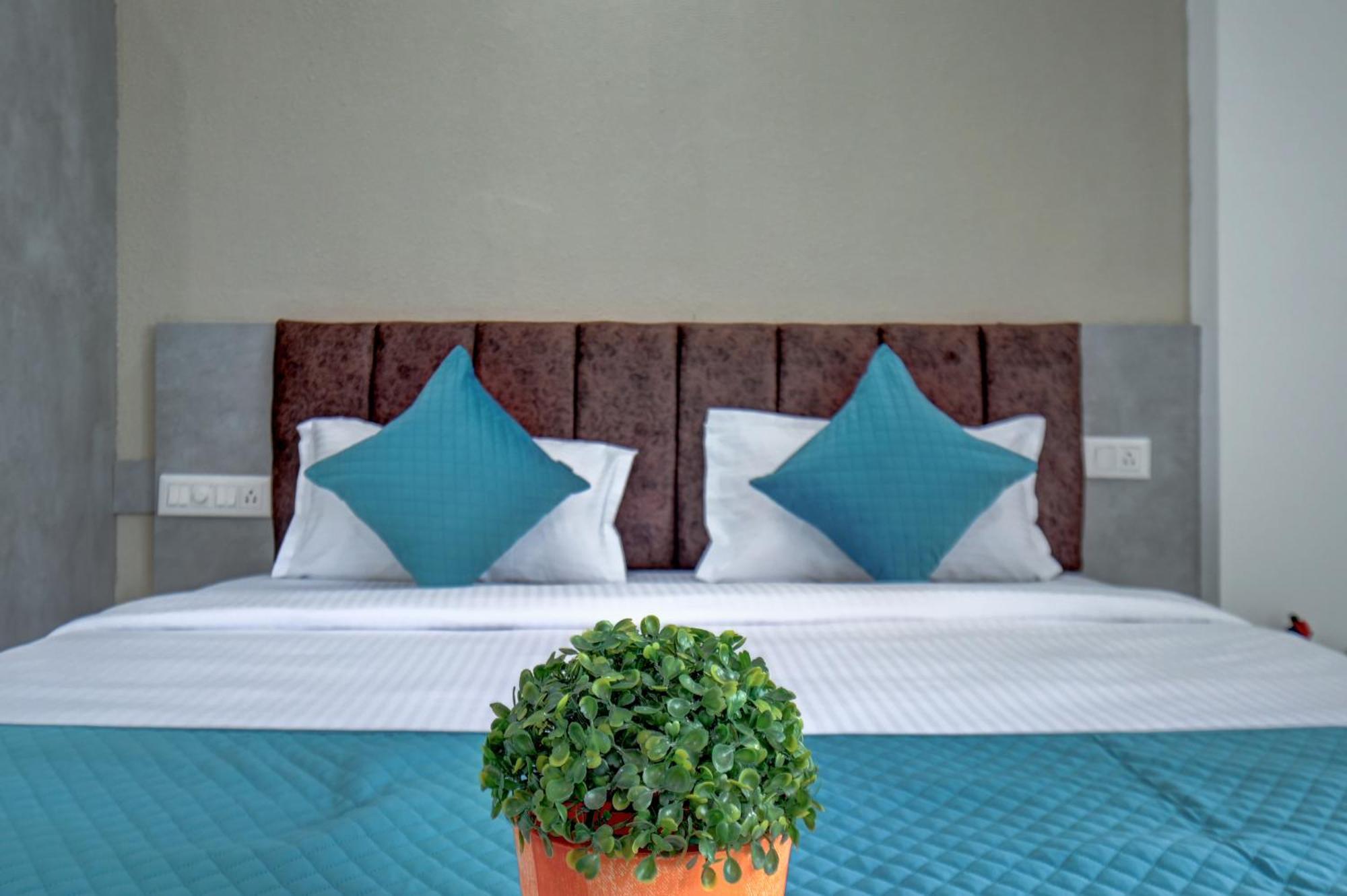 Hotel Cloud 9 Luxury Stay מייזור מראה חיצוני תמונה