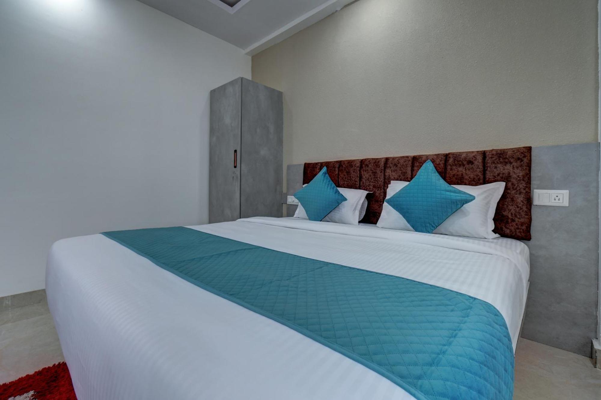 Hotel Cloud 9 Luxury Stay מייזור מראה חיצוני תמונה