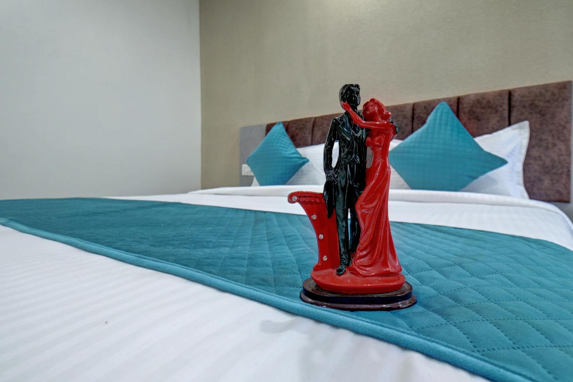 Hotel Cloud 9 Luxury Stay מייזור מראה חיצוני תמונה